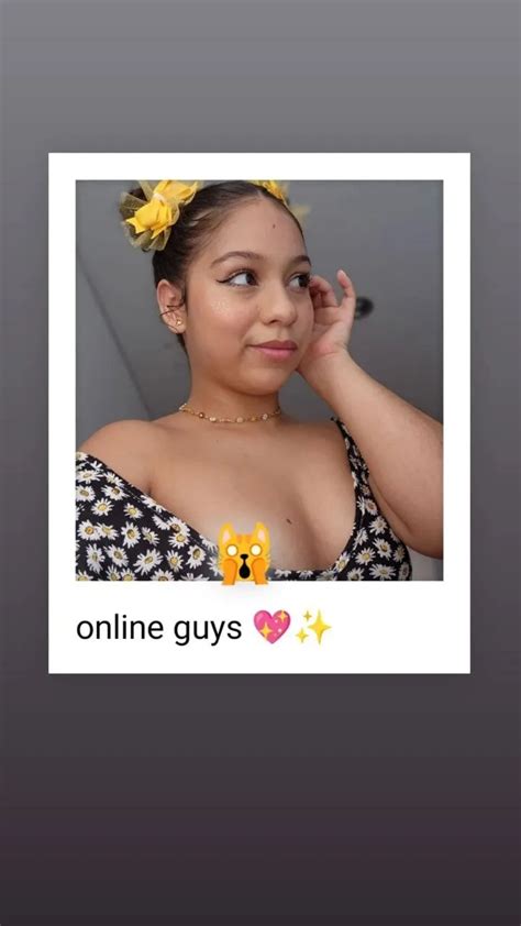 ONLINE IN STRIPCHAT GUYS 5 Nude Pics XHamster