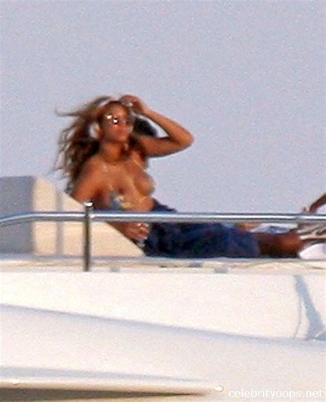 Naked Beyoncé Knowles Added by