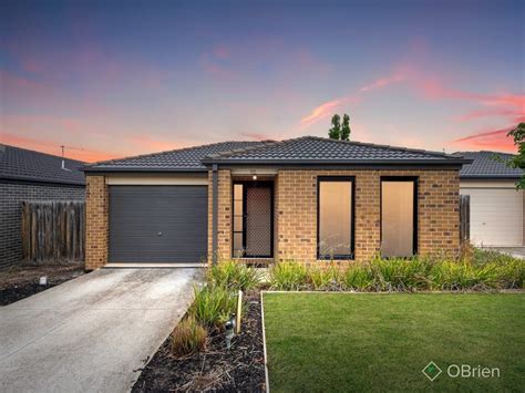 17107 Army Road Pakenham Vic 3810 Property Details