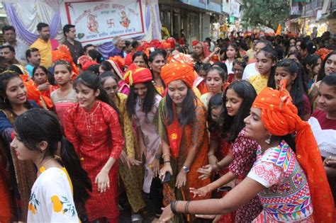 नगर में निकली भगवान परशुराम जयंती की शोभायात्रा The Procession Of Lord Parshuram Jayanti Took