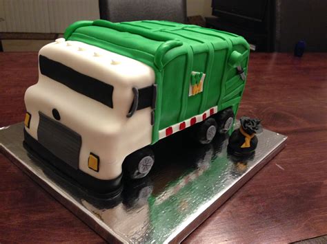 garbage truck cake