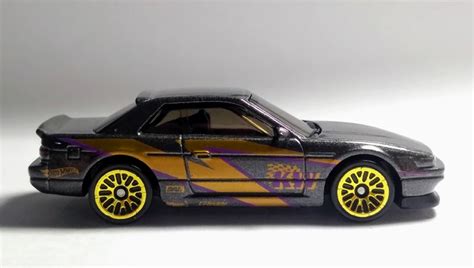 Машинка Базова Hot Wheels Nissan Silvia S Speed Graphics GHB Dark Grey купити в