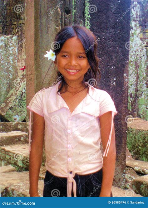 Cambodian Girl Editorial Photo Image Of Reap Flower 80585476