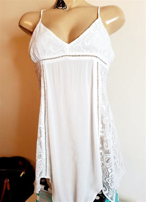 Linea Donatella Womens White Lace Lingerie Set Size S Gem