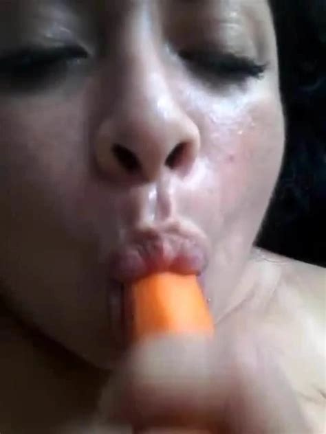 Me Meto Una Zanahoria Otra Ves Tabatharojas69 Mexican Cougar Porn XHamster