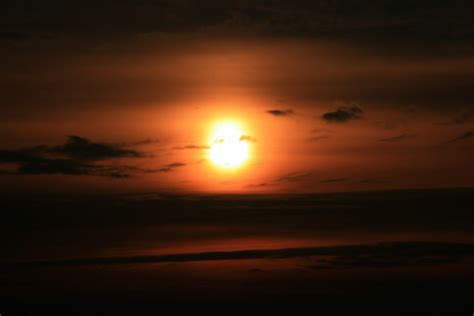 gambar horison awan matahari terbit matahari terbenam sinar