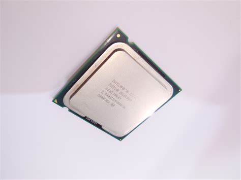 Процессор Intel Celeron Dual-Core E3200 2.4GHz