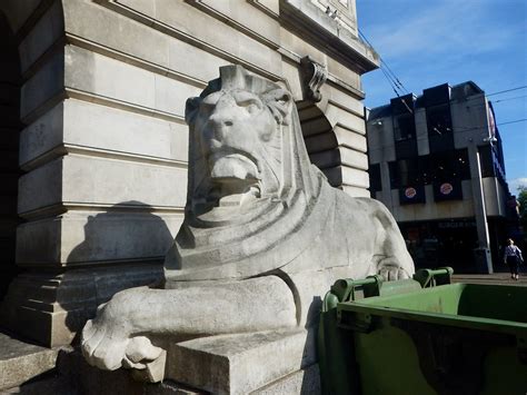 Nottingham Council House Lion Douglas Law Flickr