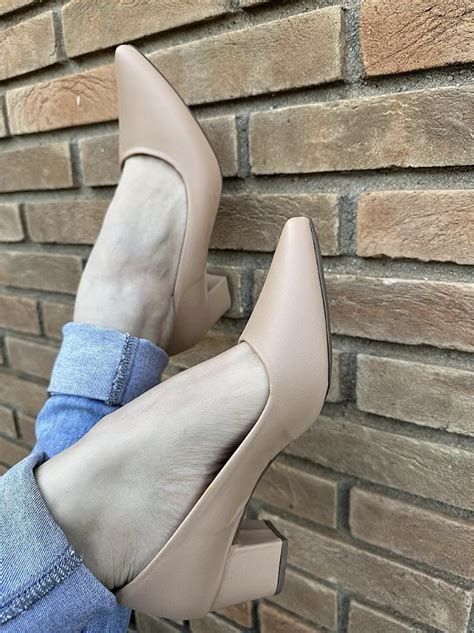 Scarpin Nude Liso Salto Baixo Omundodassapatilhas Br