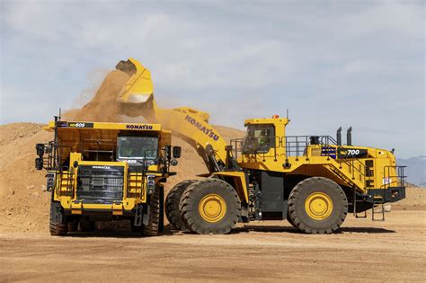komatsu introduces  power agnostic  truck komatsu
