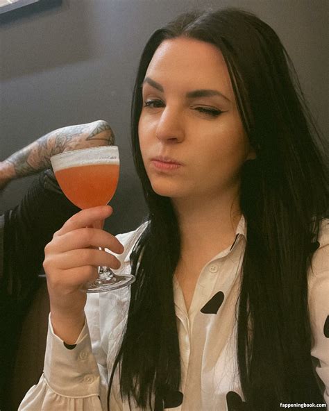 Emma Blackery Emmablackery Nude OnlyFans Leaks Fappening FappeningBook