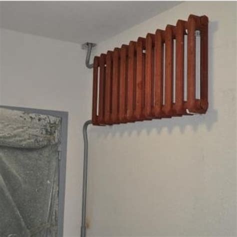 Зачем в подъездах батарея наверху под потолком? | Sanrus ...