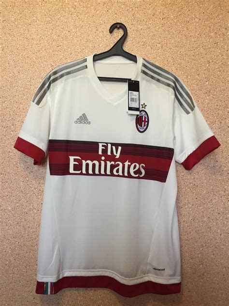 AC Milan Visitante Camiseta de Fútbol 2015 2016 Sponsored by Emirates