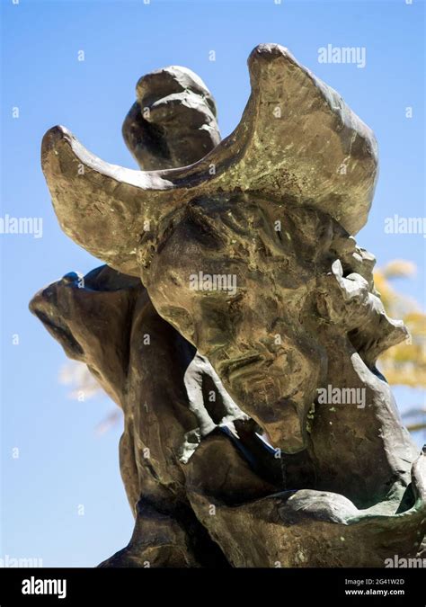 Dali sculpture marbella hi-res stock photography and images - Alamy