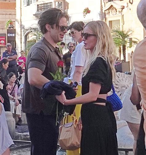 SEBASTIAN STAN & ANNABELLE WALLIS | Talk about bellisimo! Sebastian and