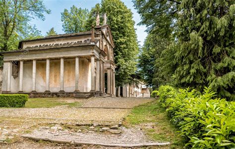 El Parque Del Monte Sagrado De Orta Con Capillas Orta San Giulio