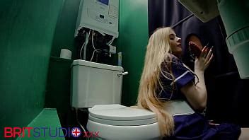 Horny Nurse Sucks Cock At The Gloryhole Xvideos