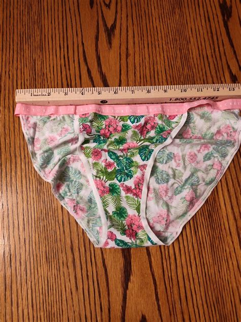 Sexy Panty String Bikini Victoria Secret Floral Print Gem