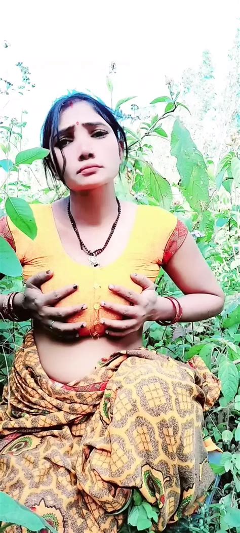 Village Bhabhi Kaise Nahati Hai Indian Webcam Porn XHamster