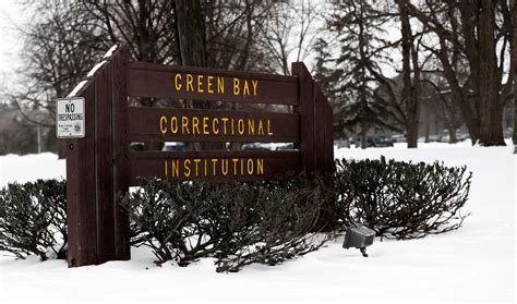republican legislator  tweak green bay correctional closure proposal