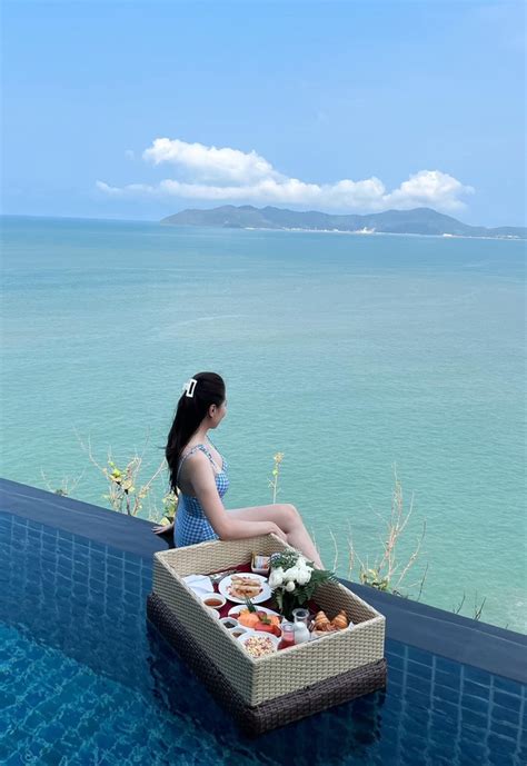 BTV Mai Ngọc hiếm hoi khoe vẻ đẹp gợi cảm với bikini