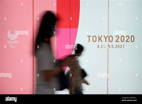 signs  tokyo olympic games  res stock photography  images alamy