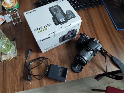 Canon EOS 250D