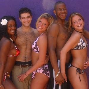 4 Hot Sexy Roxanne Ramsey Bikini Pics