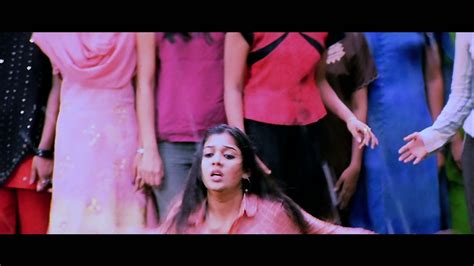 Nayanthara Hot Navel Ghajini Compilation