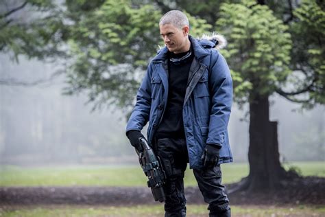 Leonard Snart Terre 1 Wiki Arrow France Fandom