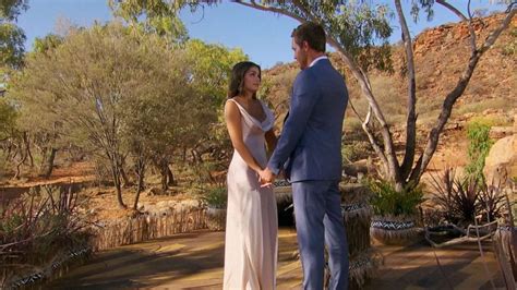 The Bachelor Finale Recap Peter Chooses Hannah Ann And Then Madison