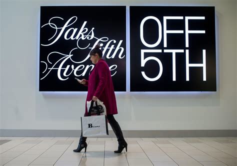 Saks Off Fifth Logo