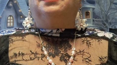 End Of Year Mechanical Human Ashtray Using You The Mature Lady L