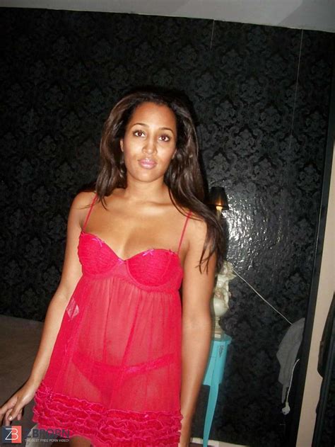 Steamy Dark Hued Teeny ZB Porn