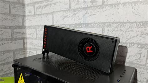 Grafika Amd Radeon Sapphire Rx Vega Gb U Nivou Sa Gtx