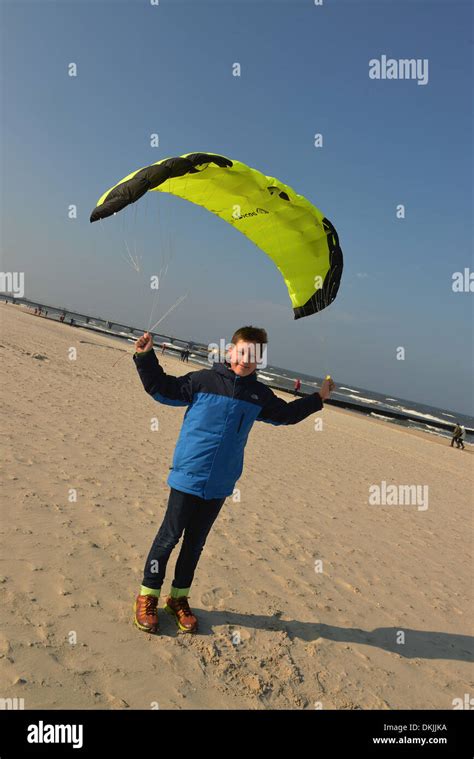 Drachen Ostsee Hi Res Stock Photography And Images Alamy