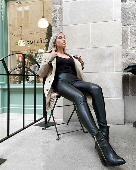 Emerome Simp Chat Emeromee Nude OnlyFans Leaks Fappening Page FappeningBook