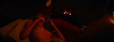 Nude Video Celebs Dree Hemingway Nude Sam Quartin Sexy Run With