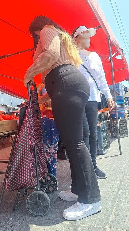 Oc Chubby Phat Ass Latina In Black Leggings Full Panty Line Spandex Leggings Yoga Pants