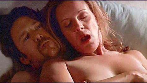 Elizabeth Perkins Nuda Anni In Weeds The Best Porn Website