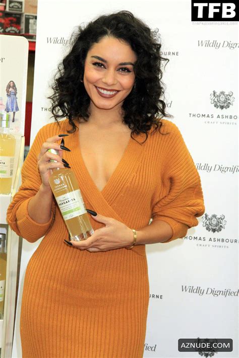 Ashley Benson Sexy Seen Flaunting Her Hot Figure Alongside Vanessa Hudgens In Las Vegas Aznude