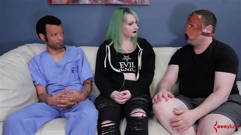 Mouth Fuck BDSM Sub Chick Painting With Her Butt