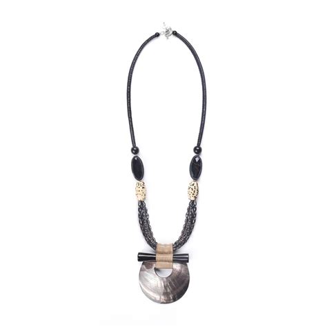 ÉDITION LIMITÉE collier long pendentif nacre noire Nature Bijoux