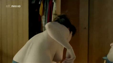 Naked Marlene Morreis In Komm Schon