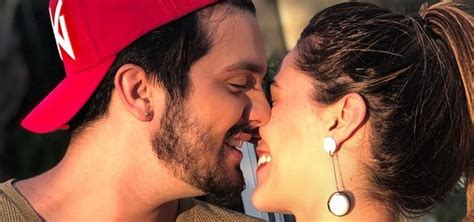 Luan Santana anuncia casamento designer Jade Magalhães Metro 1