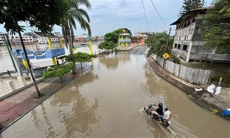 Inundación Vinces París Chiquito En Emergencia Por Desbordamiento De Río