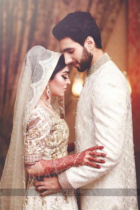 Muslim Bride And Groom Wedding Dress