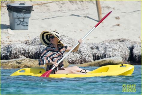 Photo: katy perry bikini spain 48 | Photo 4109308 | Just Jared