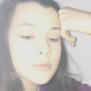 7 Hot Sexy Mia Rotim Bikini Pics