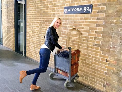 Princess Rene 💰 on Twitter: "🤓 Off to Hogwart's! 🏻…